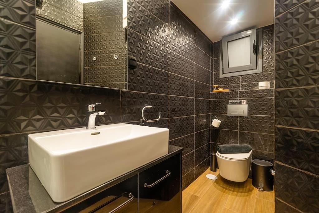 Super Stylish Apartments In The Heart Of Athens! Экстерьер фото
